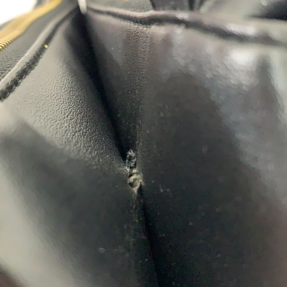 Rampage Small Black/Gold Crossbody Bag - Picture 9 of 9